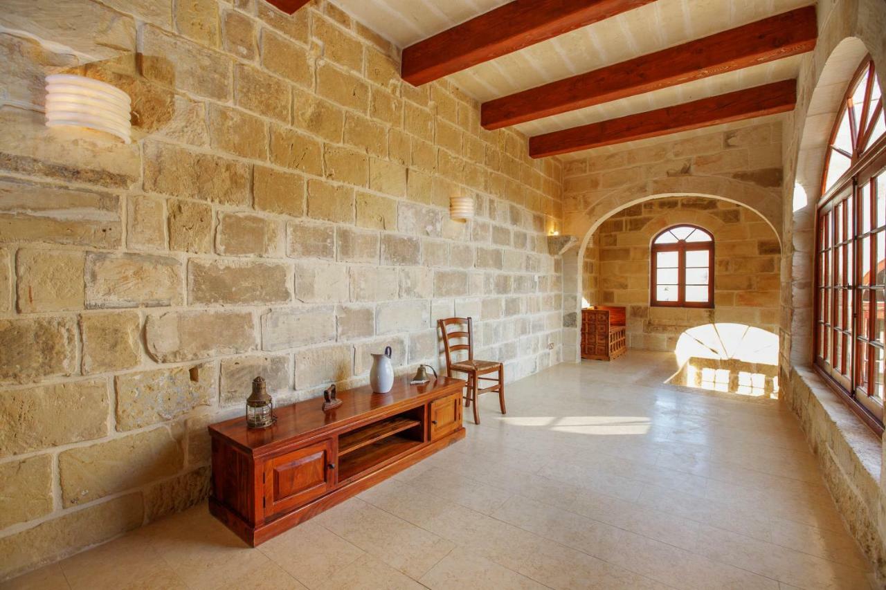 Il-Veduta Holiday Farmhouse With Sunny Private Pool In Island Of Gozo Gharb  Ngoại thất bức ảnh